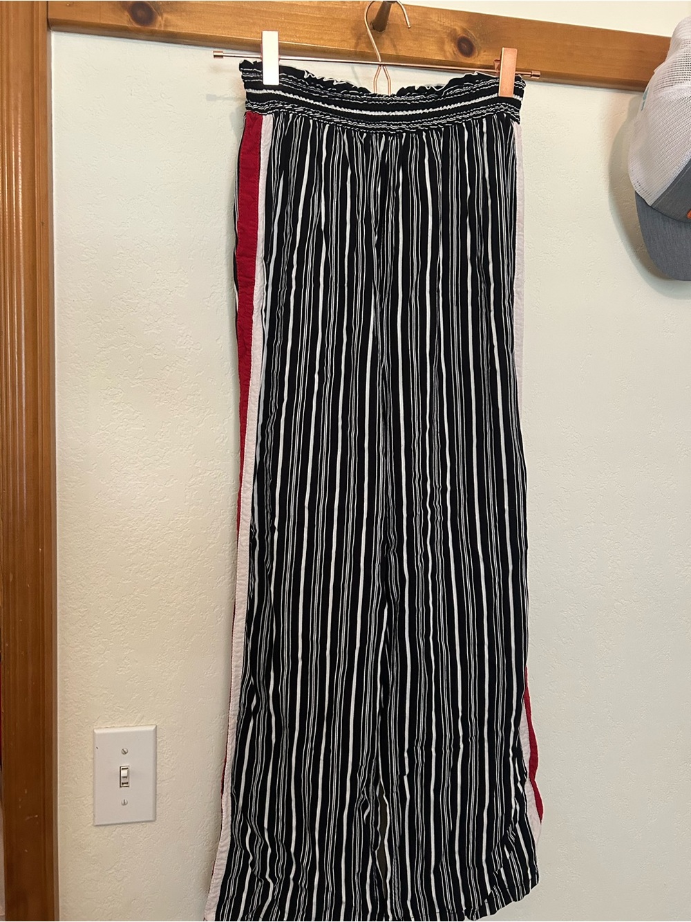 Striped flowy pants